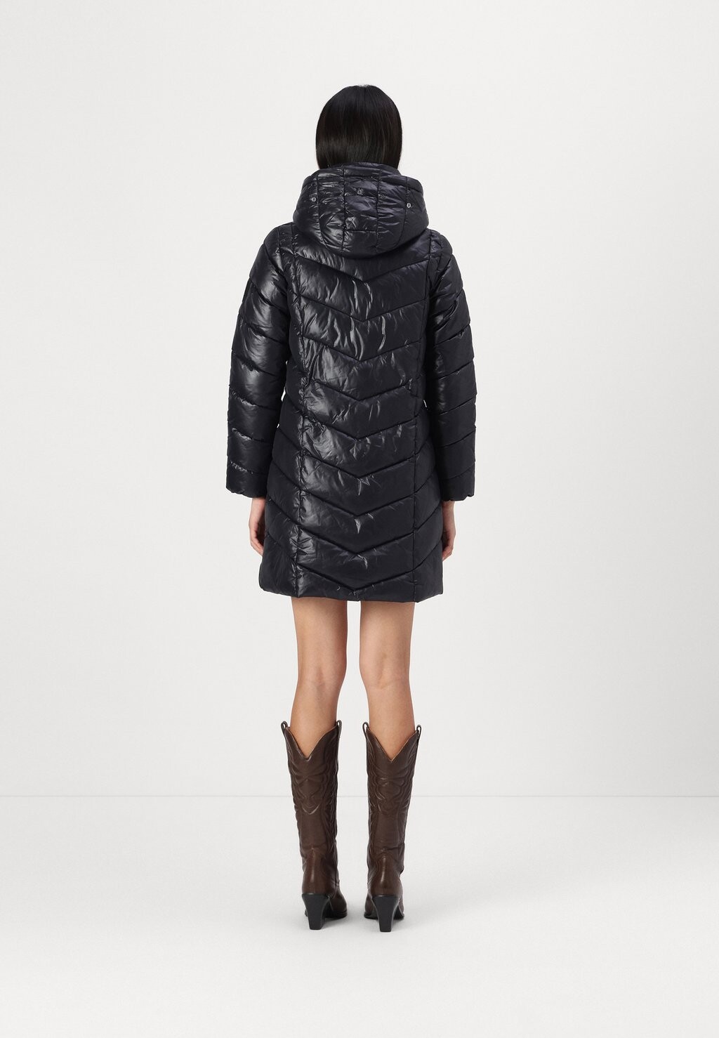 

Зимнее пальто ONLFEVER PUFFER COAT LIFE ONLY, черный