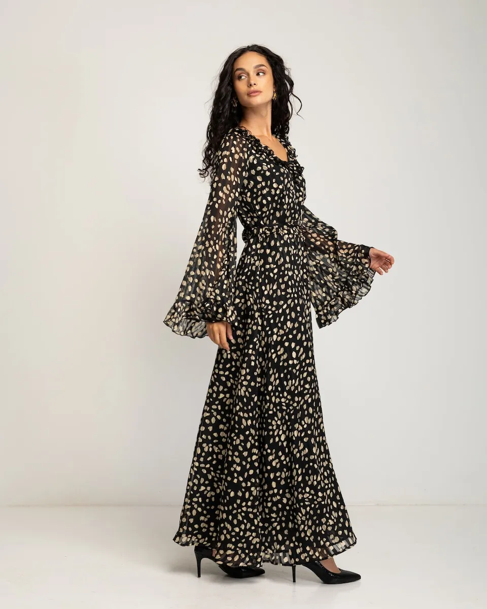 

Длинное черное платье с рюшами на декольте Niza