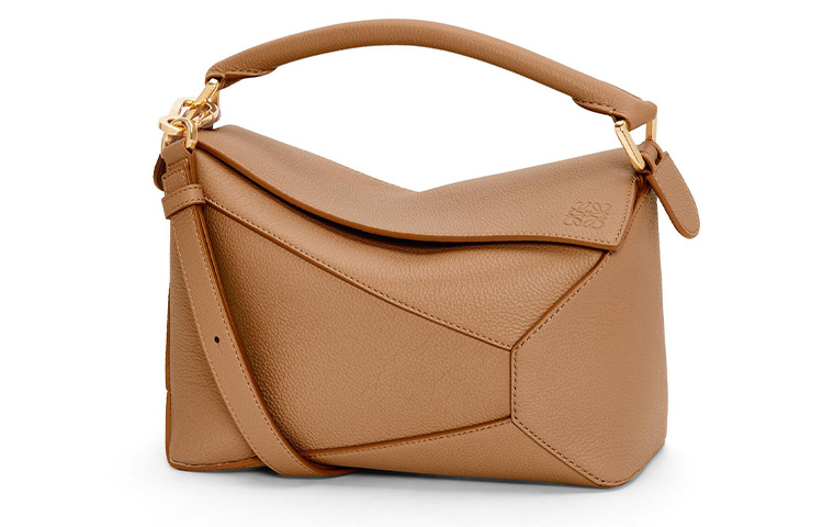 LOEWE Мягкая телячья кожаная сумка через плечо маленький размер женская ириска — фото 2