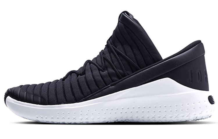 

Кроссовки Jordan Flight Luxe Black White