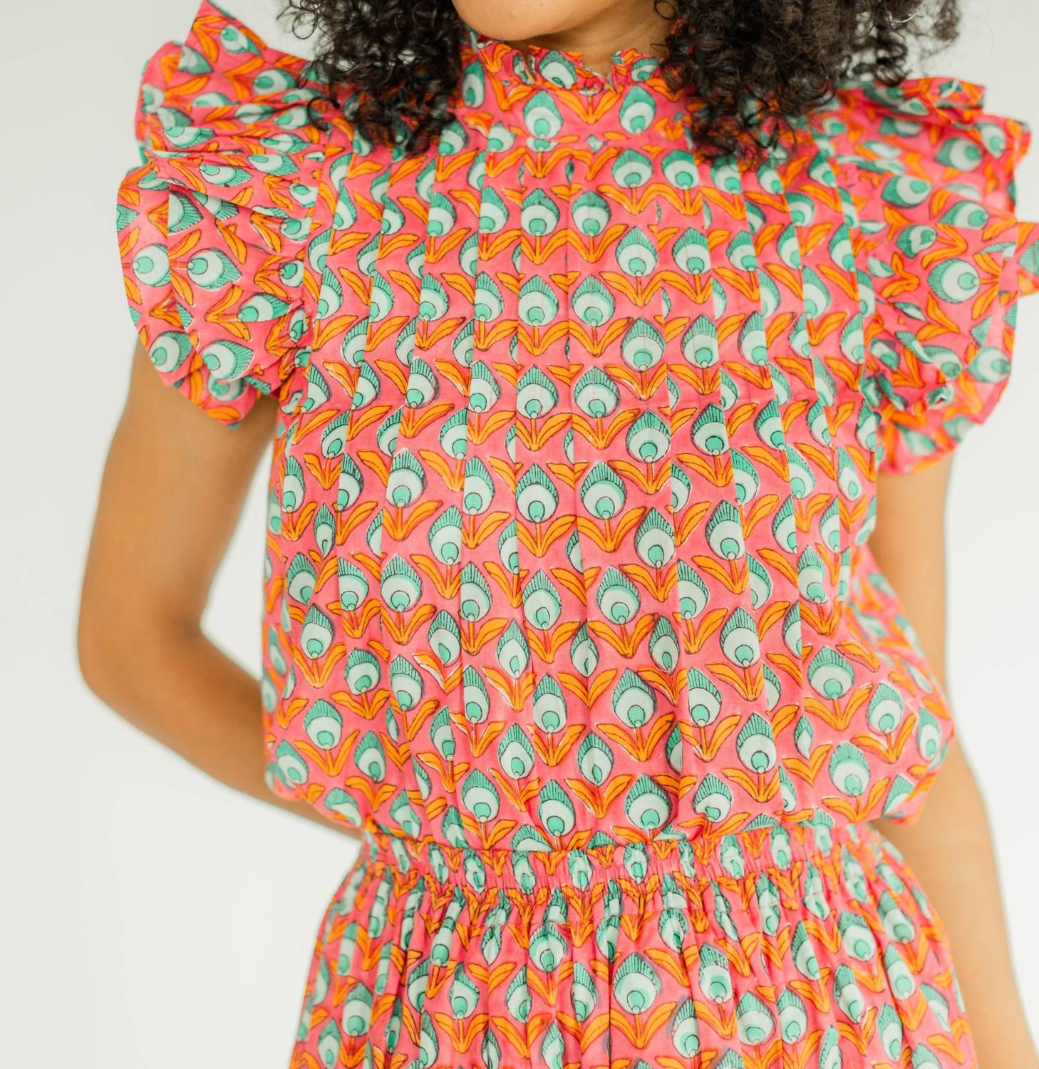 

Блузка с рукавами-жабо в оттенке золотистого мака Jasmine VICTORIA DUNN, золотой