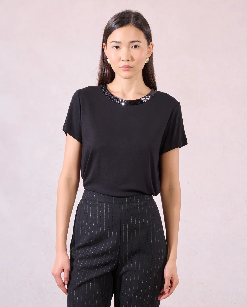 

Женская футболка с коротким рукавом и деталями на вырезе Molly Bracken, черный