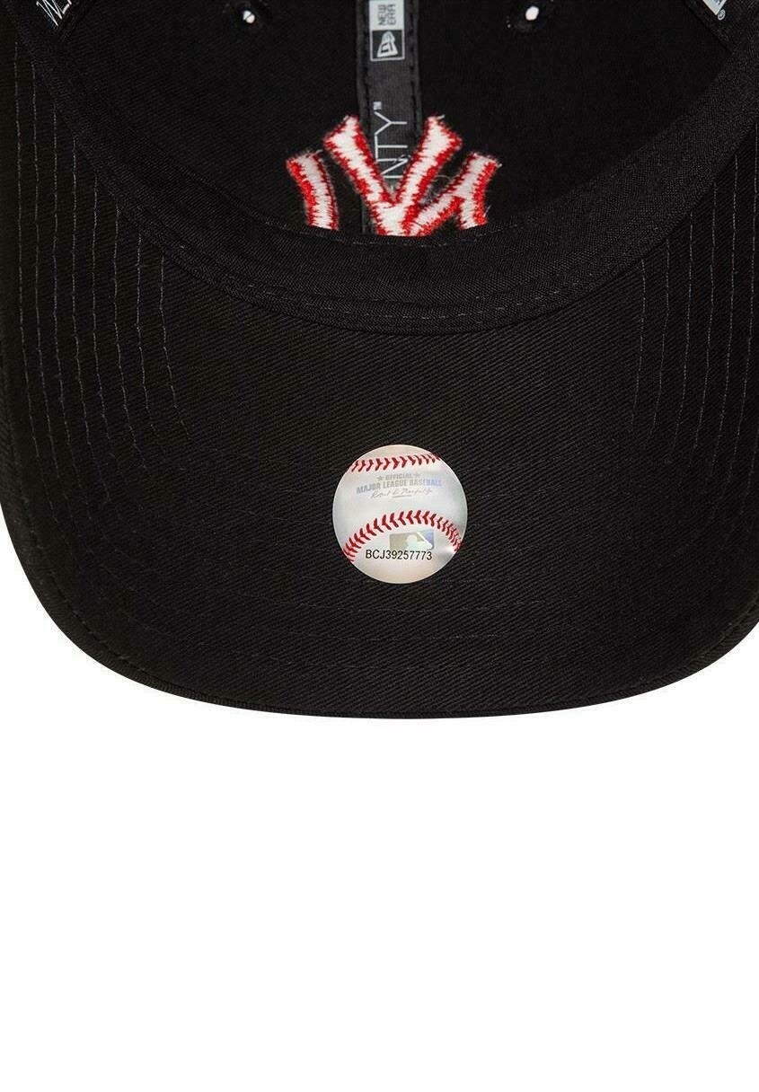 

Кепка New York Yankees New Era, черный