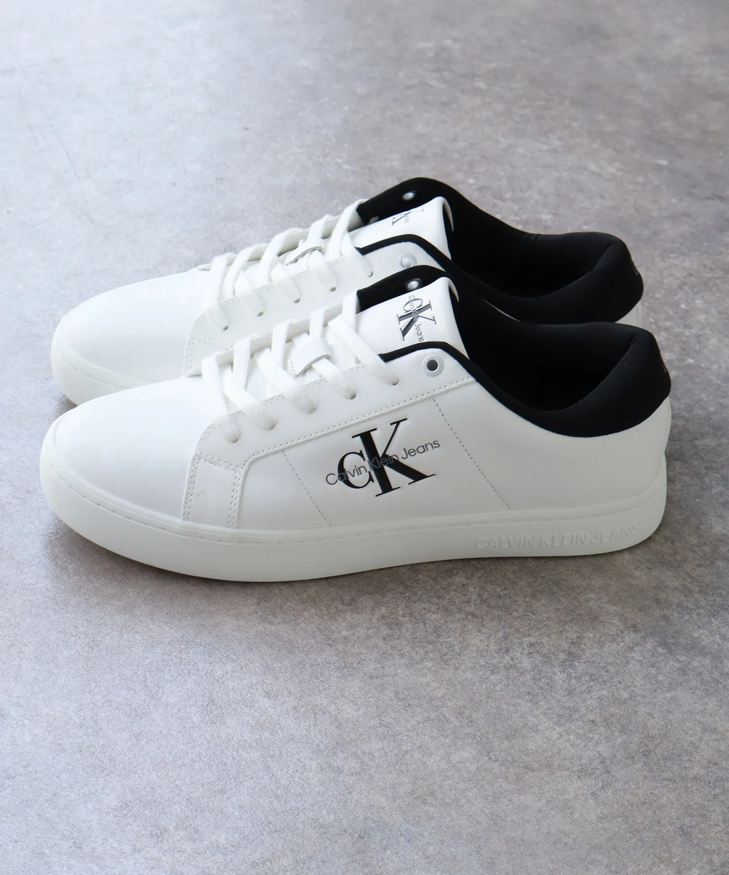 Мужские кроссовки из натуральной кожи Classic Cupsole Loe Lace Up Sneaker Calvin Klein Jeans белые — фото 3