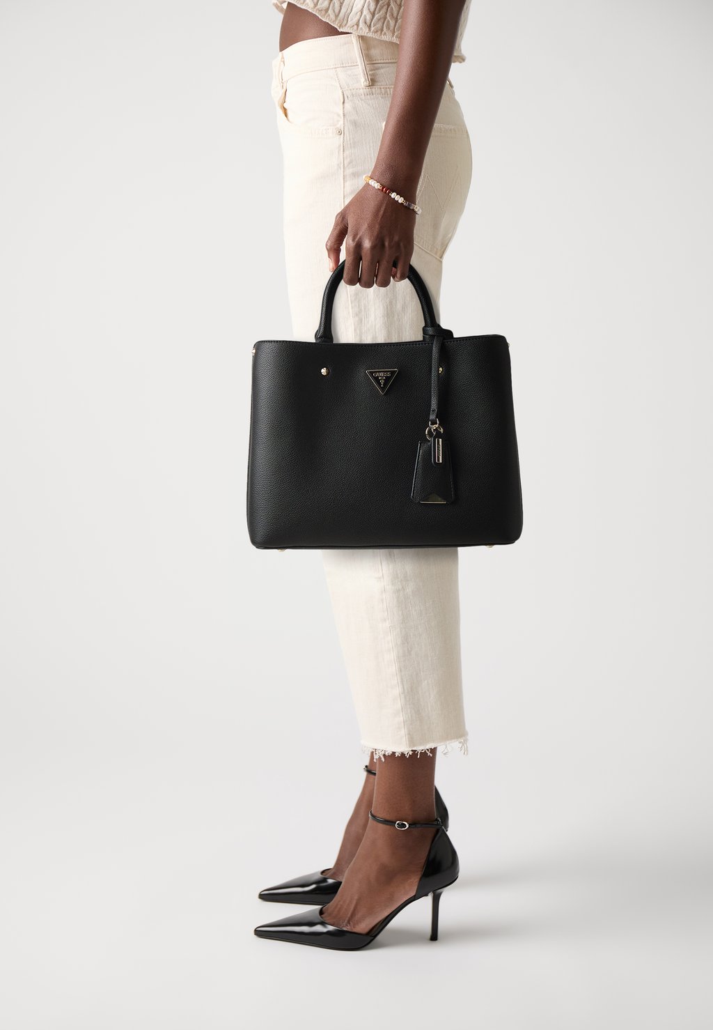 

Сумка MERIDIAN GIRLFRIEND SATCHEL Guess, черный