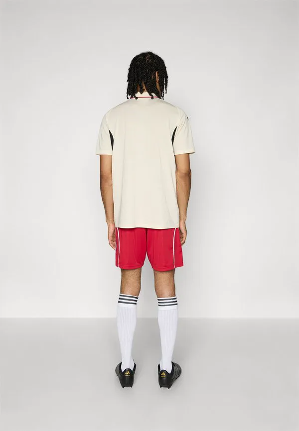 Футбольные шорты «ливерпуля» на сезон 25/26, домашняя форма клуба. Adidas Performance, Strawberry Red — фото 3