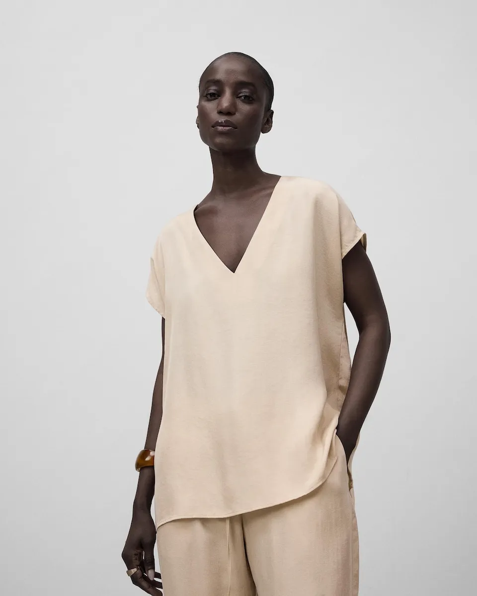 

Женский топ прямой с V-образным вырезом Adolfo Dominguez, бежевый