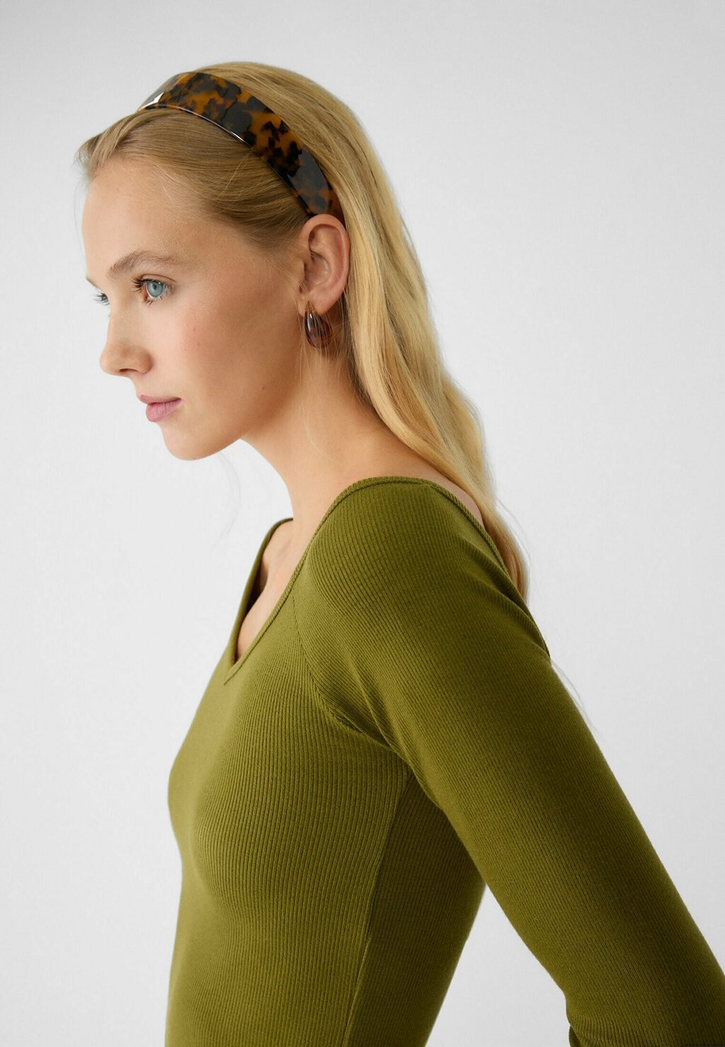 

Топ с длинными рукавами V-NECK Stradivarius, зеленый