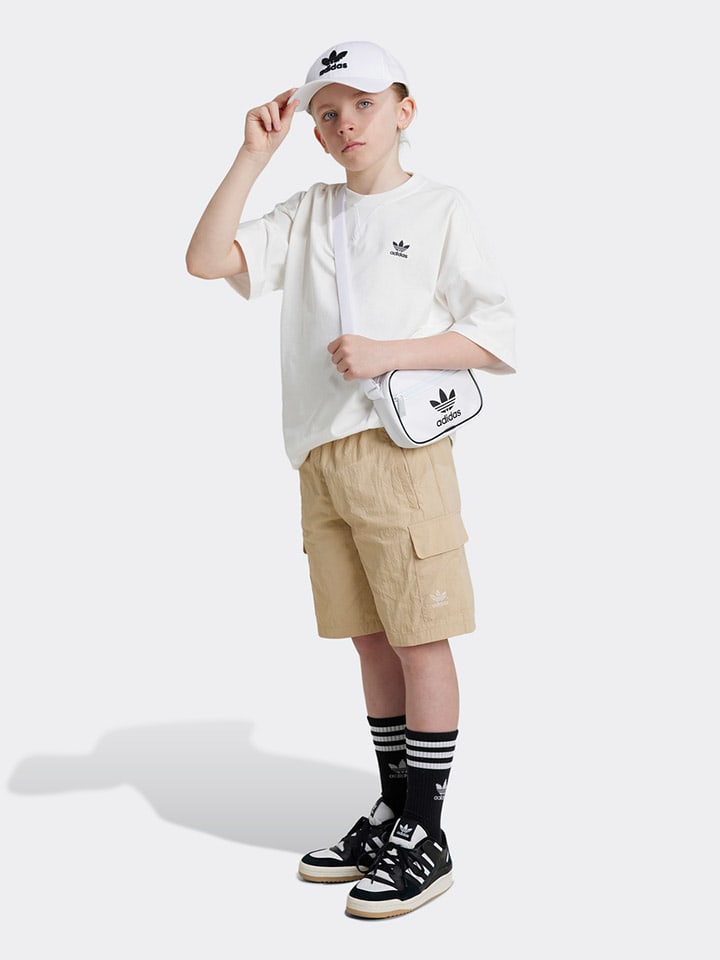 

Шорты бермуды adidas, бежевый