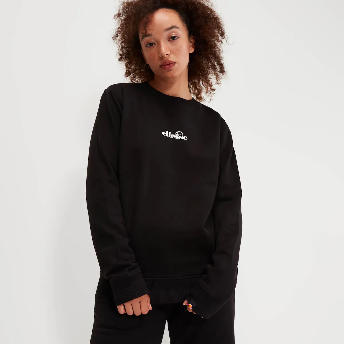 

Женский свитшот Svetlana свитшот ellesse Ellesse, чёрный