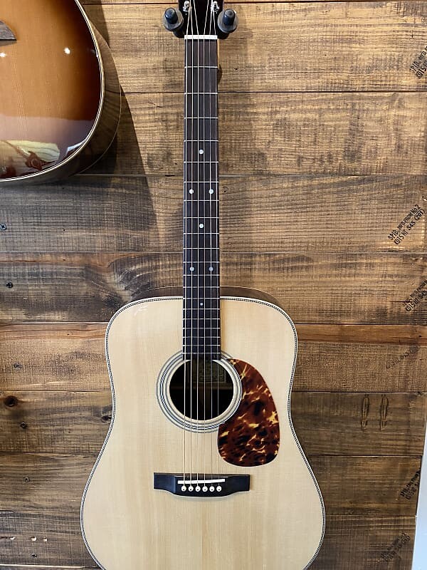 

Акустическая гитара Recording King RD328 30-year-old Adirondack Spruce Top