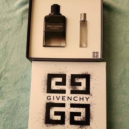 Мужская парфюмерная вода Gentleman By Givenchy 3.3 Oz. + 12.5 Ml. Eau De Parfum Spray. New Men Gift Set — фото 4