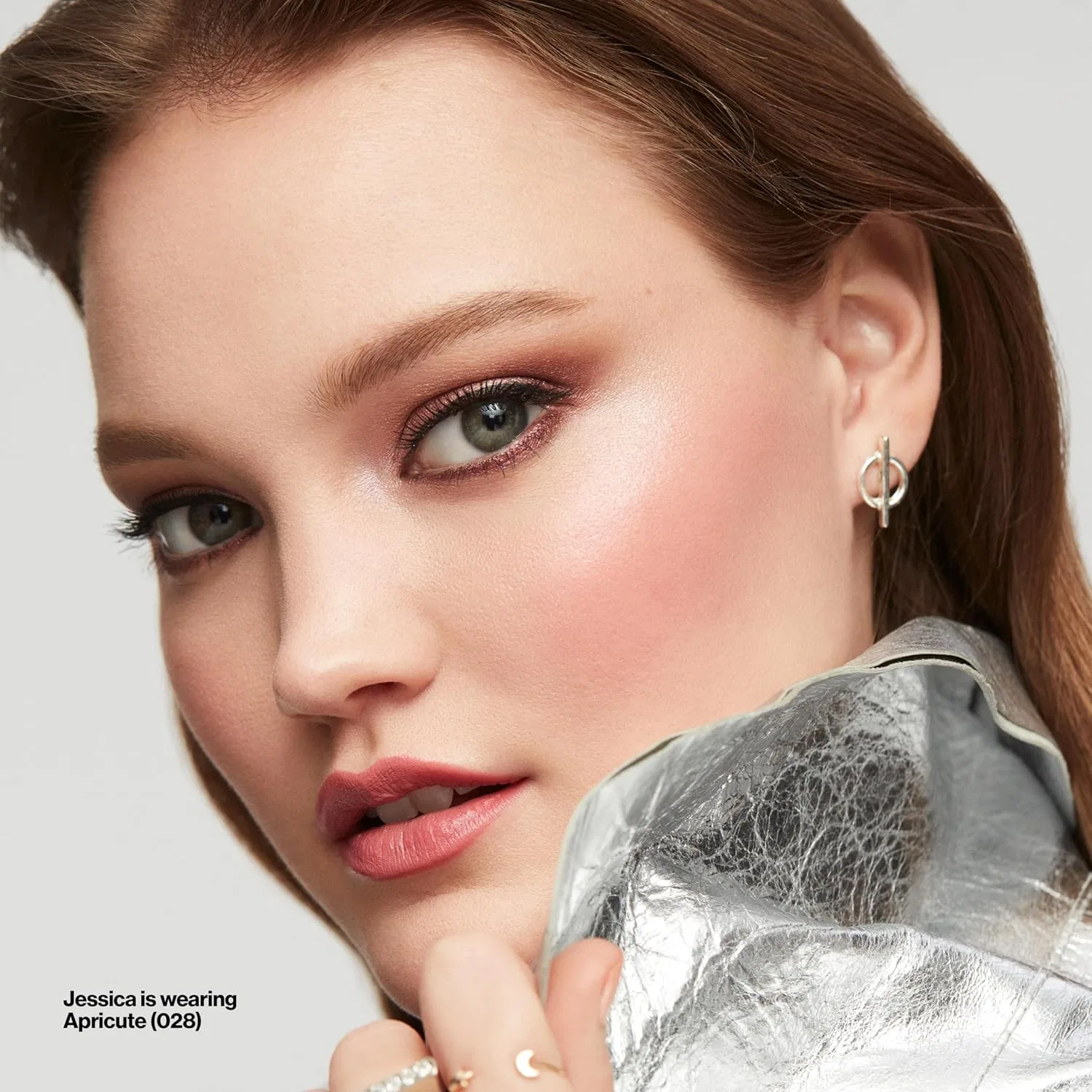 Пудровые румяна Revlon Powder Blush - Silk Delicate, оттенок Oh Baby Pink 001 Revlon — фото 4