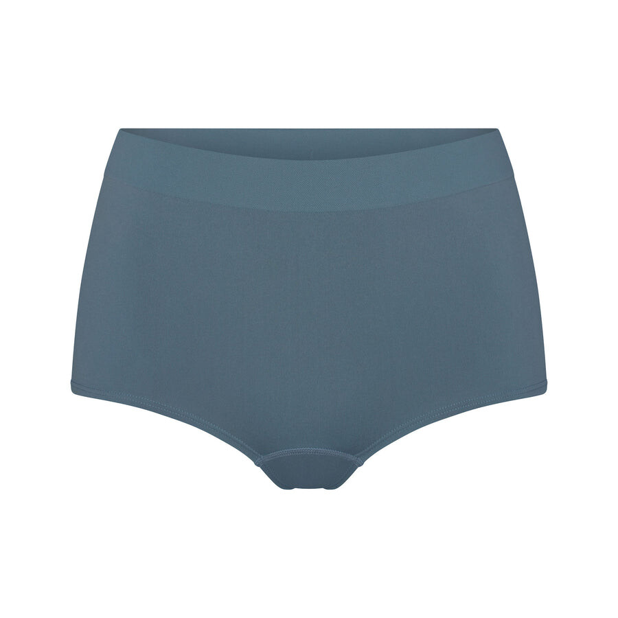 

Шорты SKIMS Soft Smoothing Seamless, цвет Kyanite