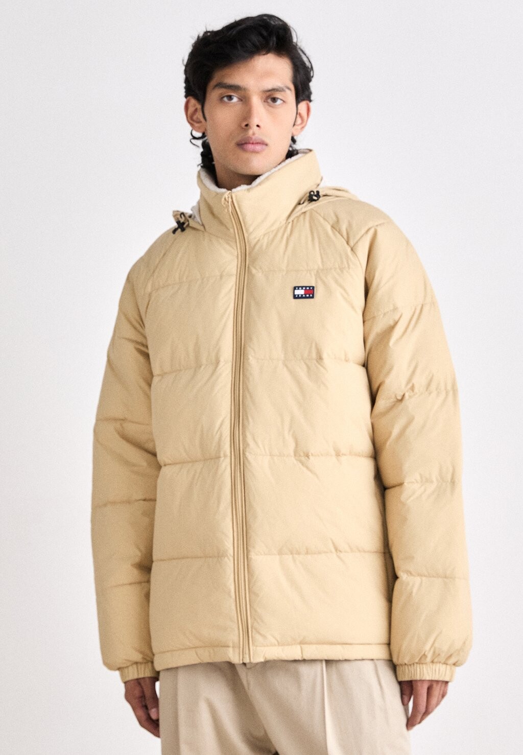 

Зимняя куртка PUFFER Tommy Jeans, песочный