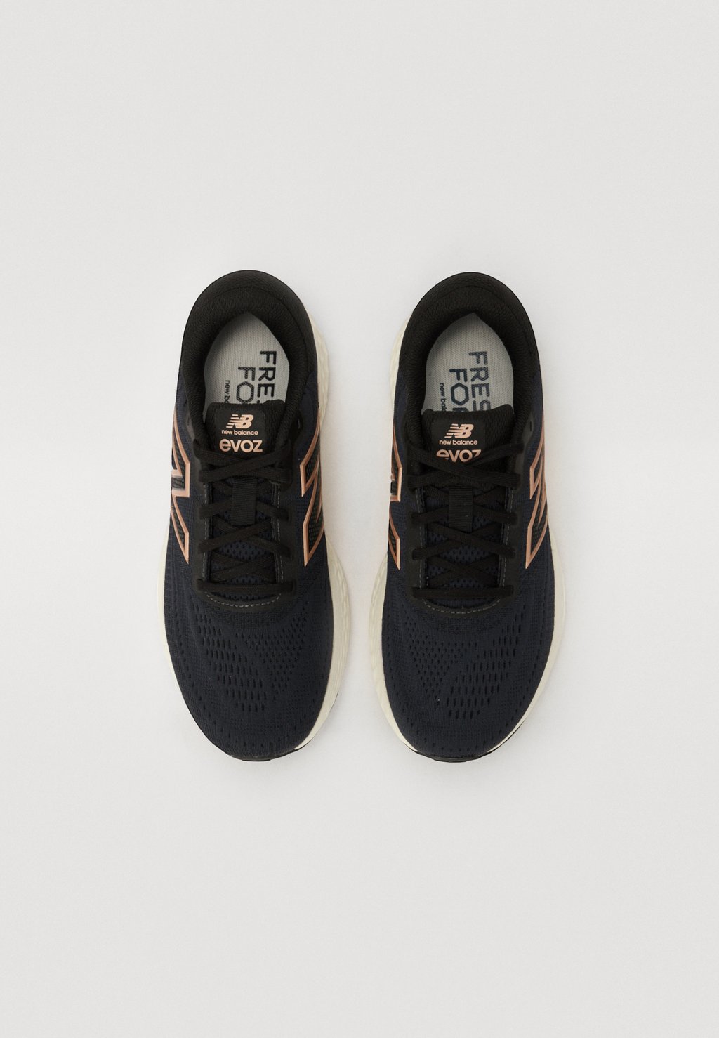 Кроссовки для бега FRESH FOAM X EVOZ V4 New Balance, черный — фото 4