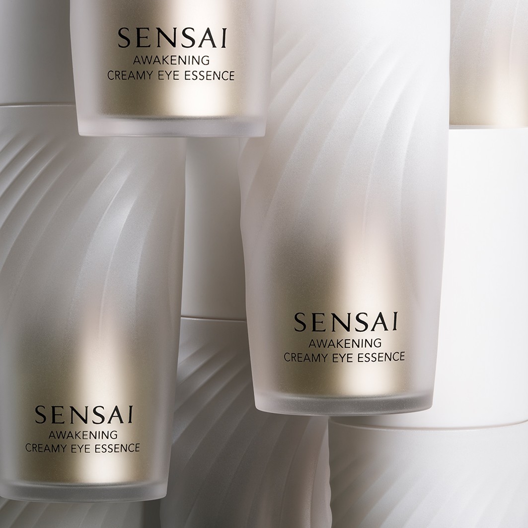 Сыворотка для глаз expert products awakening creamy eye essence Sensai, объем 20 мл — фото 4