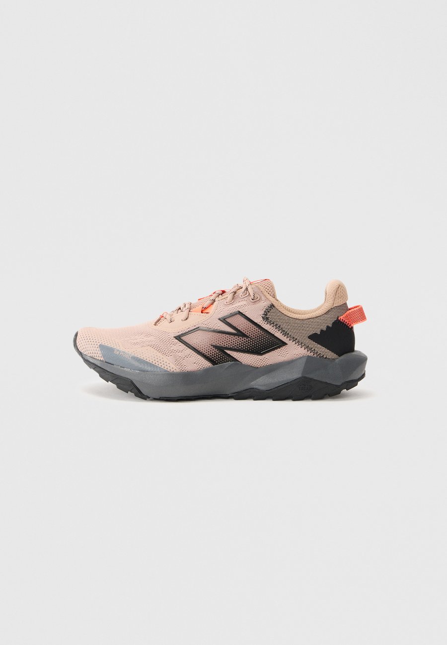 

Кроссовки New Balance NITREL V6, Taupe