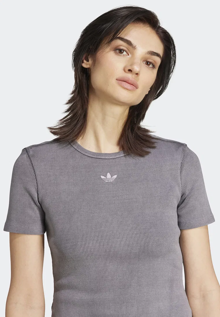 Платье с коротким рукавом, выбеленное, Essentials Adidas, серый — фото 4