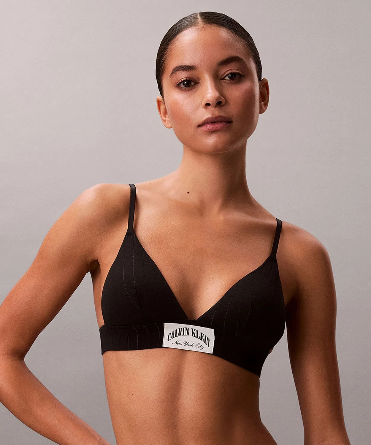 Бюстгальтер треугольный Calvin Klein Heritage Classic Lightly Lined, черный