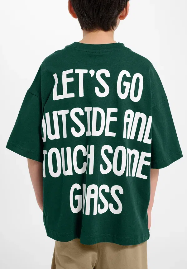 Футболка Hummel Silly s/s boxy solid print t-shirt, цвет лесной биом — фото 4