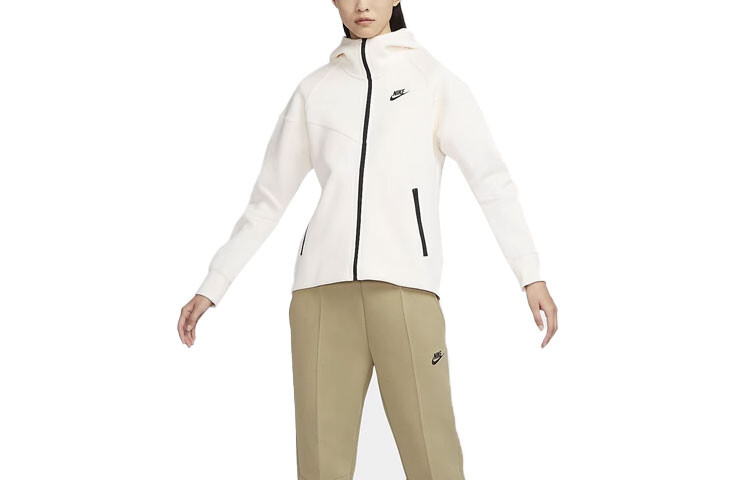 

Женская куртка Nike, цвет White