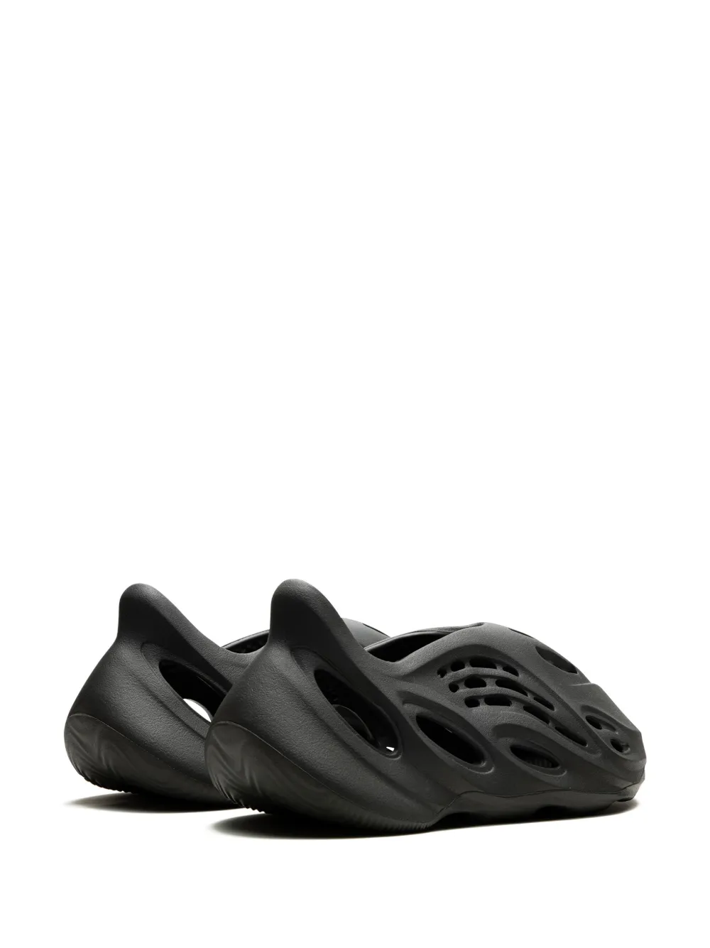Кроссовки Yeezy Foam Runner Carbon Adidas, черный — фото 3