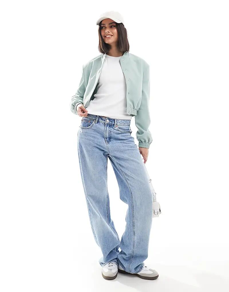 

Куртка-бомбер с выраженными плечами цвета шалфея ASOS DESIGN