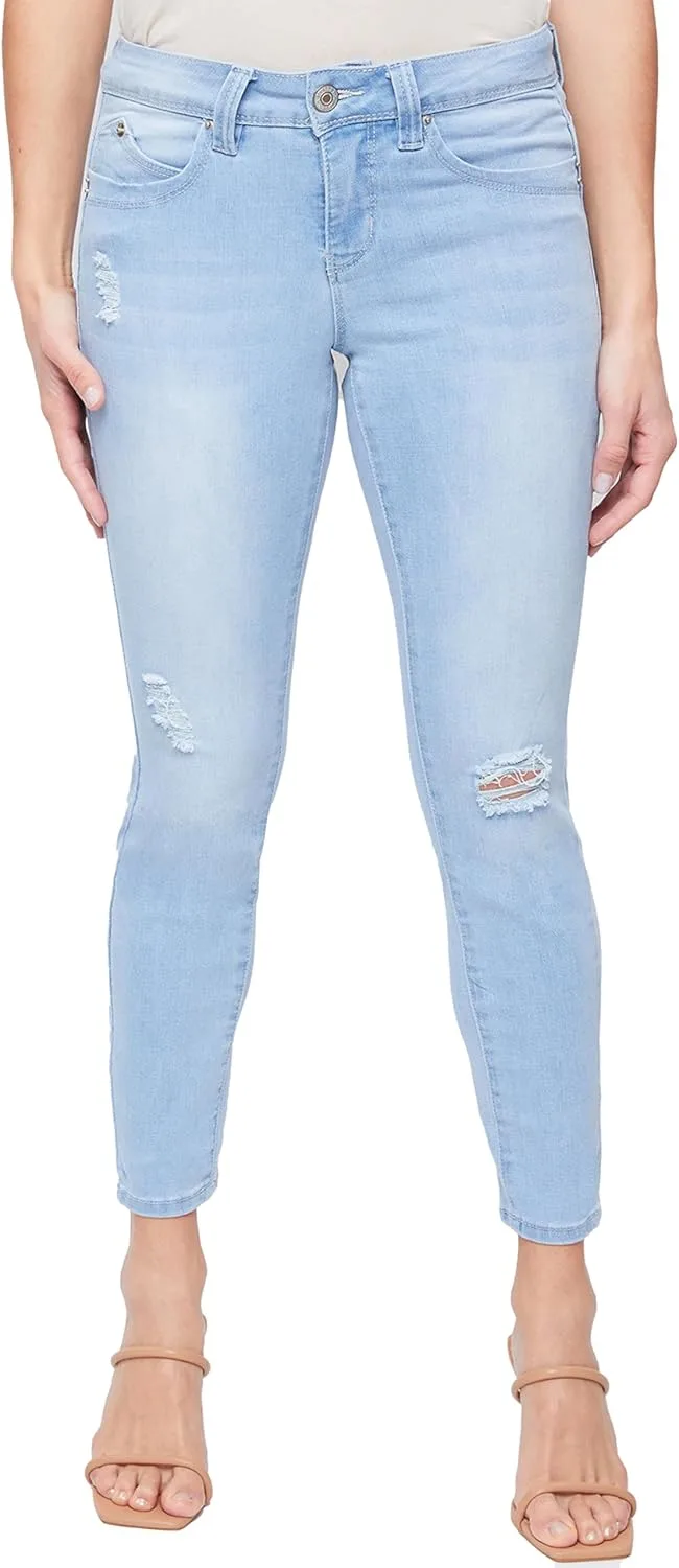 

Royalty for Me Women's Petite Wannabettabutt Mid Rise Skinny Jeans