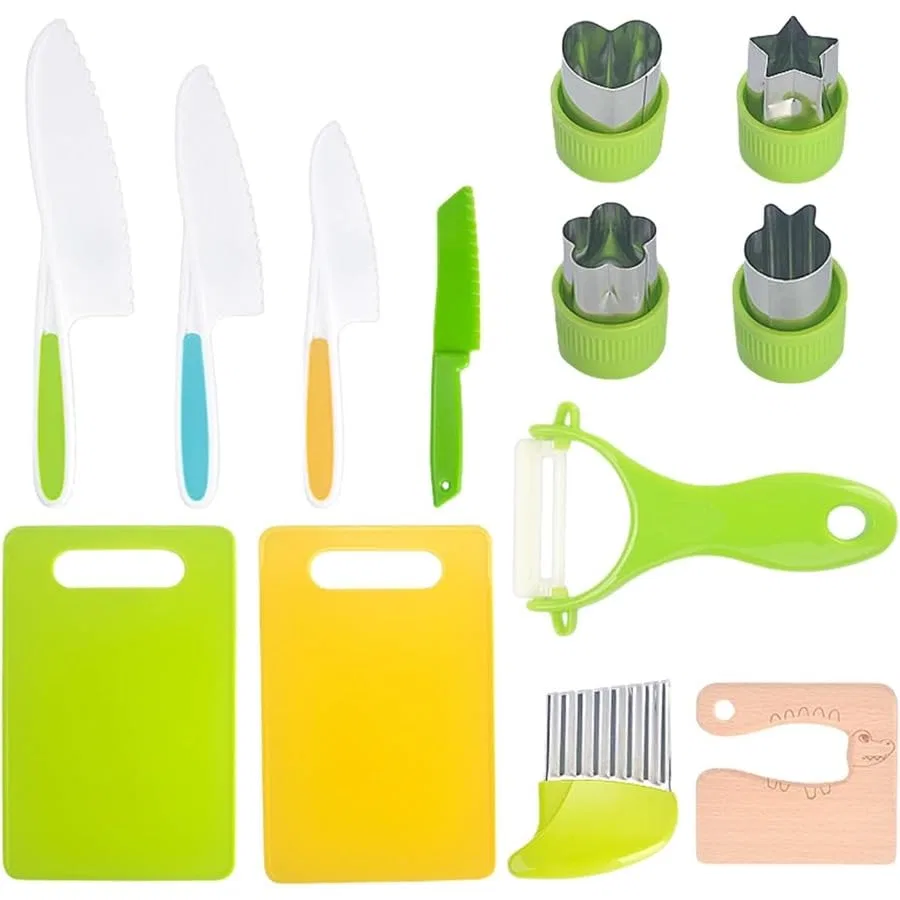 Детский кулинарный набор из 13 предметов с фартуком, разделочной доской и безопасными ножами от YIJOFU