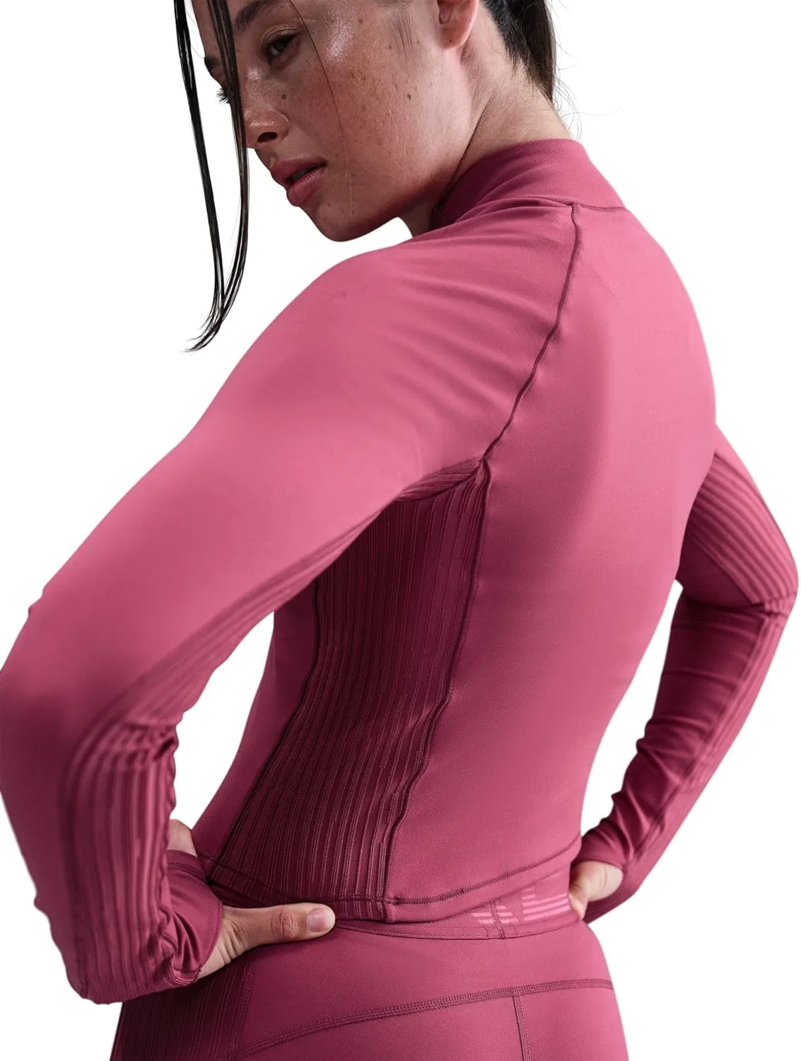 Топ Nike Pro Dri-FIT Warm Long Sleeve Grid Graphic, Sweet Beet/White — фото 4