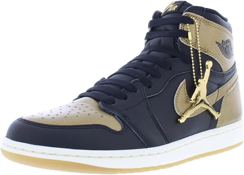 Кроссовки мужские Nike Air Jordan 1 Retro High OG, цвет Black/Sail/Metallic Gold