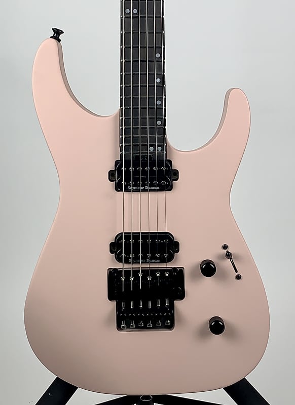 

Электрогитара Jackson American Series Virtuoso - Satin Shell Pink