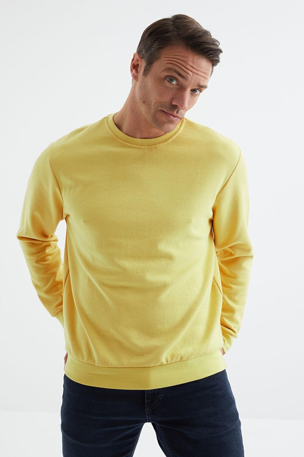 

Желтая мужская толстовка удобной формы Basic с круглым вырезом TOMMYLIFE, Желтый, Желтая мужская толстовка удобной формы Basic с круглым вырезом TOMMYLIFE