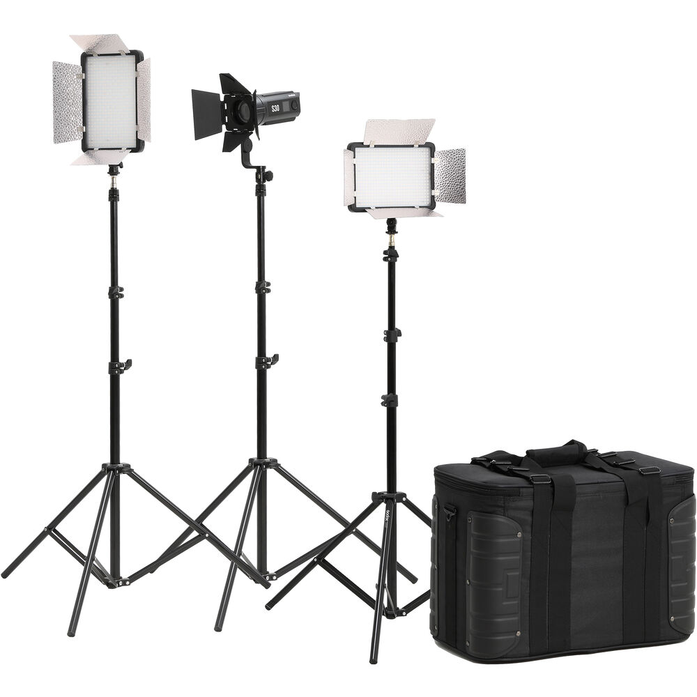 

Комплект из 3 светодиодных ламп Godox LED500LR / S30 со стойками