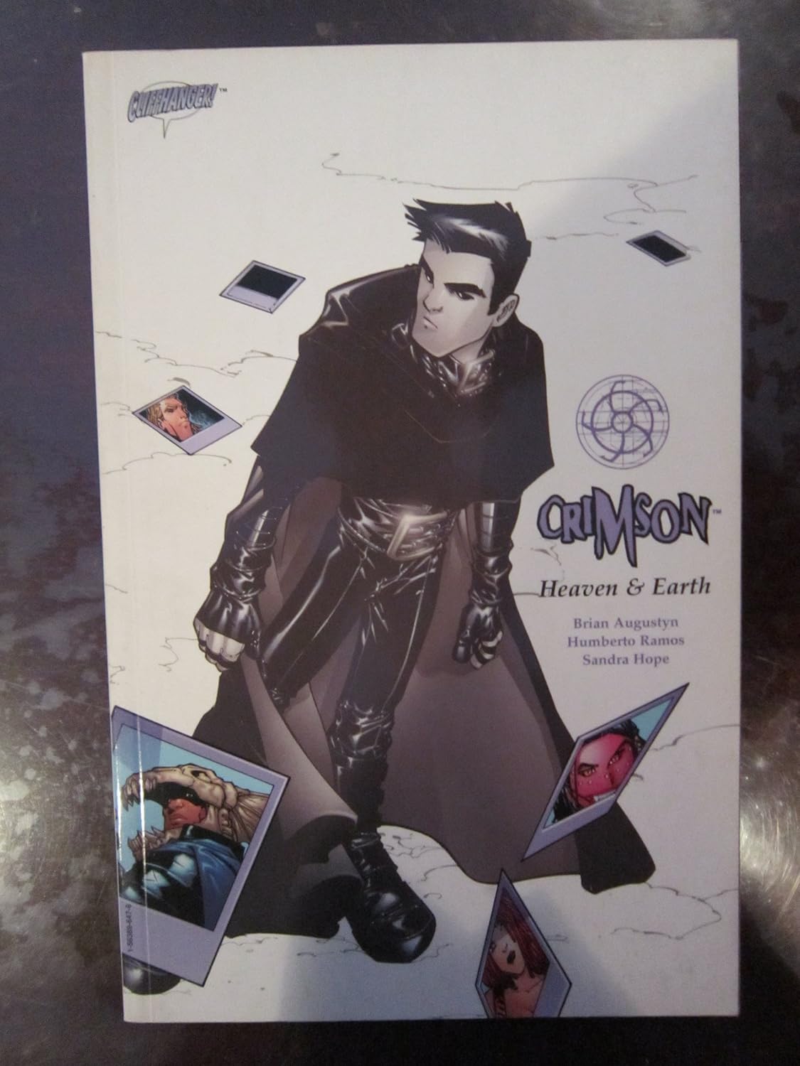 

Crimson: A Tale of Heaven & Earth (Dc Comics)