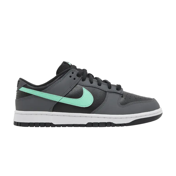 

Кроссовки Nike Dunk Low 'Black Green Glow', серый