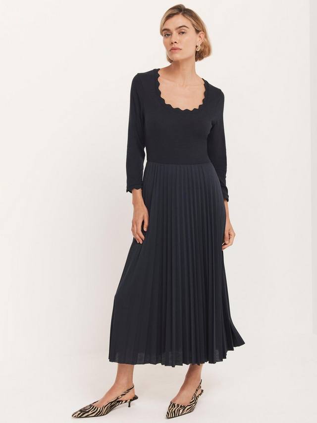 

Джемпер с воротником-ракушкой и миди-платье Mix Mint Velvet, Navy Blue