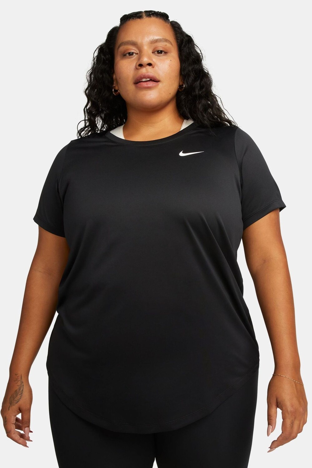 

Футболка Curve Dri Fit Nike, черный
