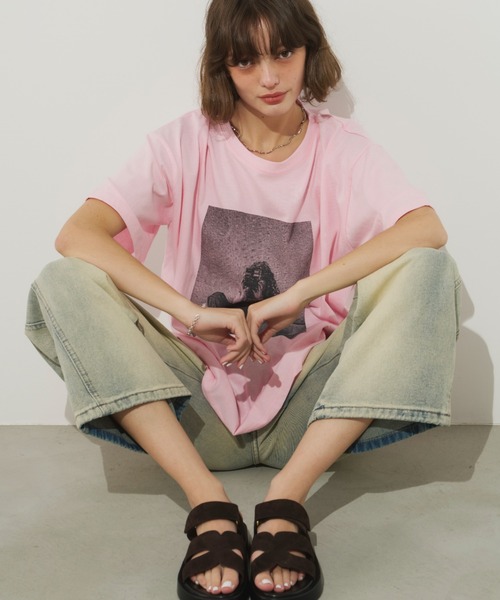 

Футболка с графическим принтом Unitage, розовая