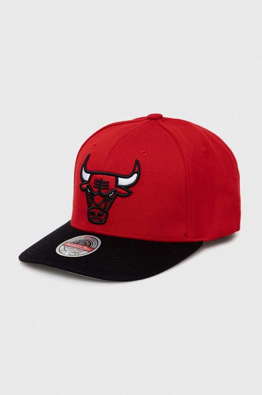 

Бейсболка Mitchell & Ness Chicago Bulls из смесовой шерсти Mitchell&Ness, красный