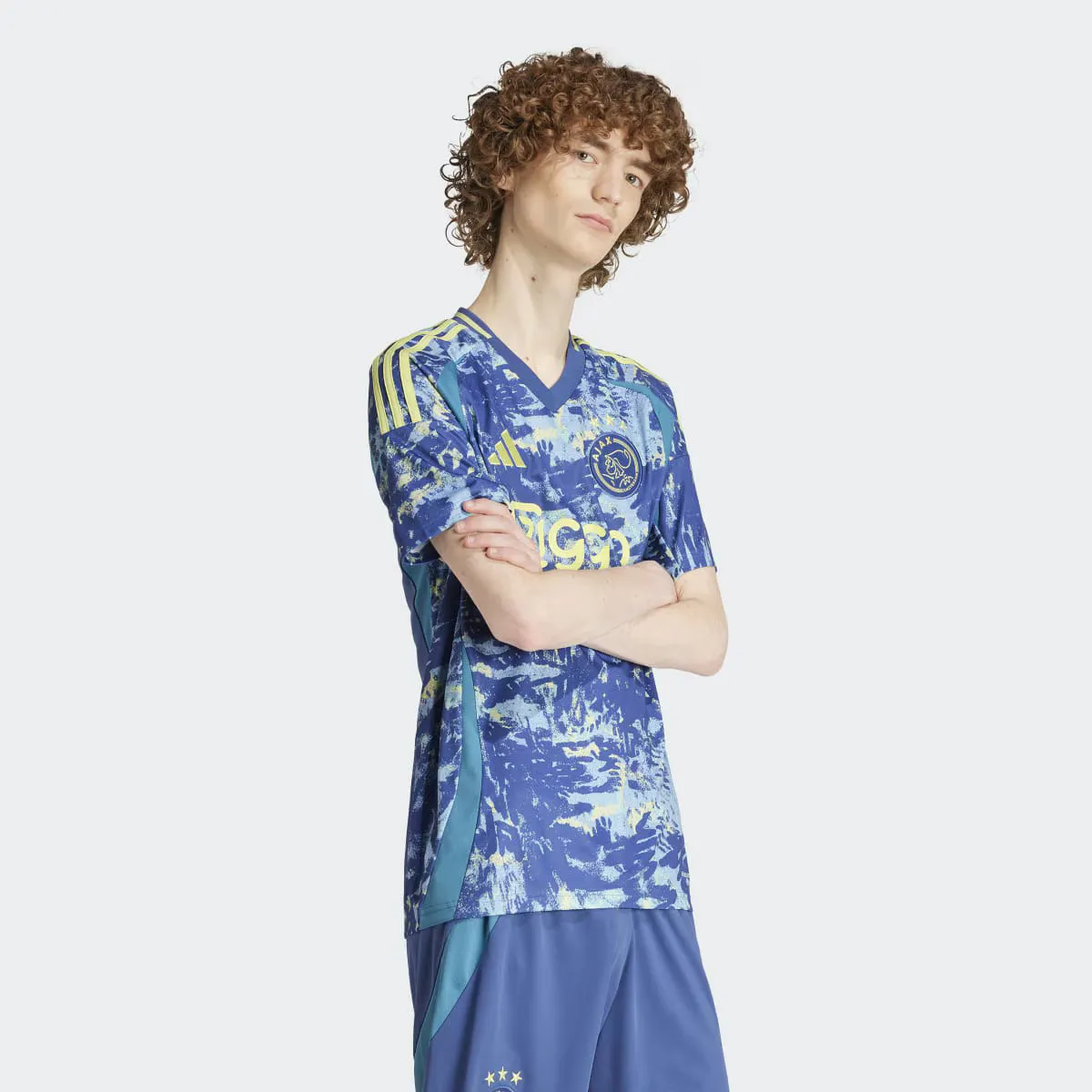 

Мужская футболка второй формы AFC Ajax 2024-2025 adidas, синий