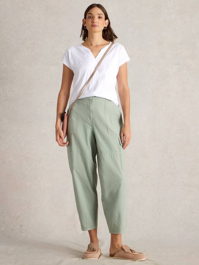 

Футболка Nelly с вышивкой White Stuff