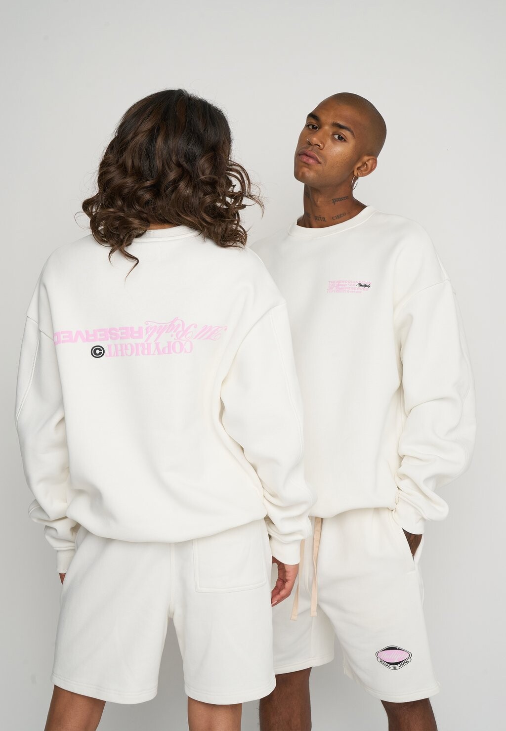 

Толстовка RESERVED Multiply Apparel, кремовый