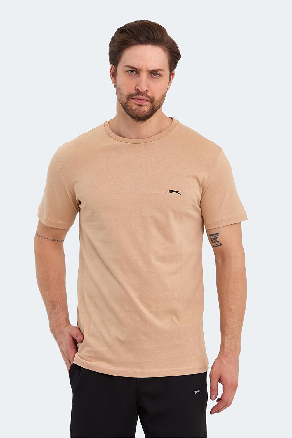

Футболка мужская PATKA Бежевая SLAZENGER, Бежевый, Футболка мужская PATKA Бежевая SLAZENGER