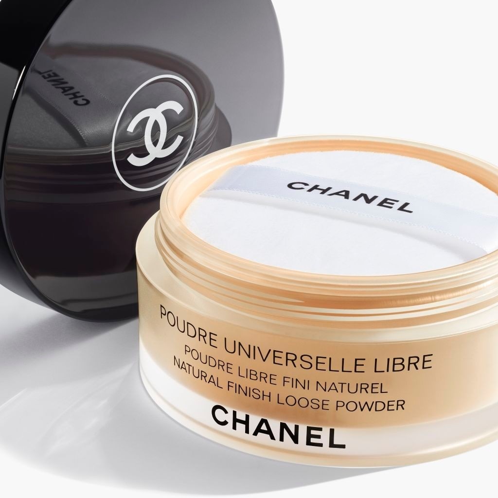 Пудра для лица poudre universelle libre mit natürlichem finish Chanel, nr. 40, вес 30 гр. — фото 2