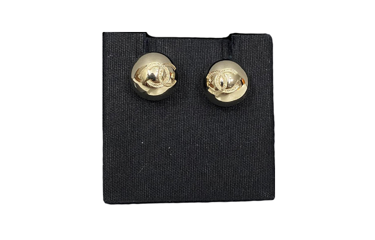 

Металлические серьги-гвоздики Women's CHANEL, золото