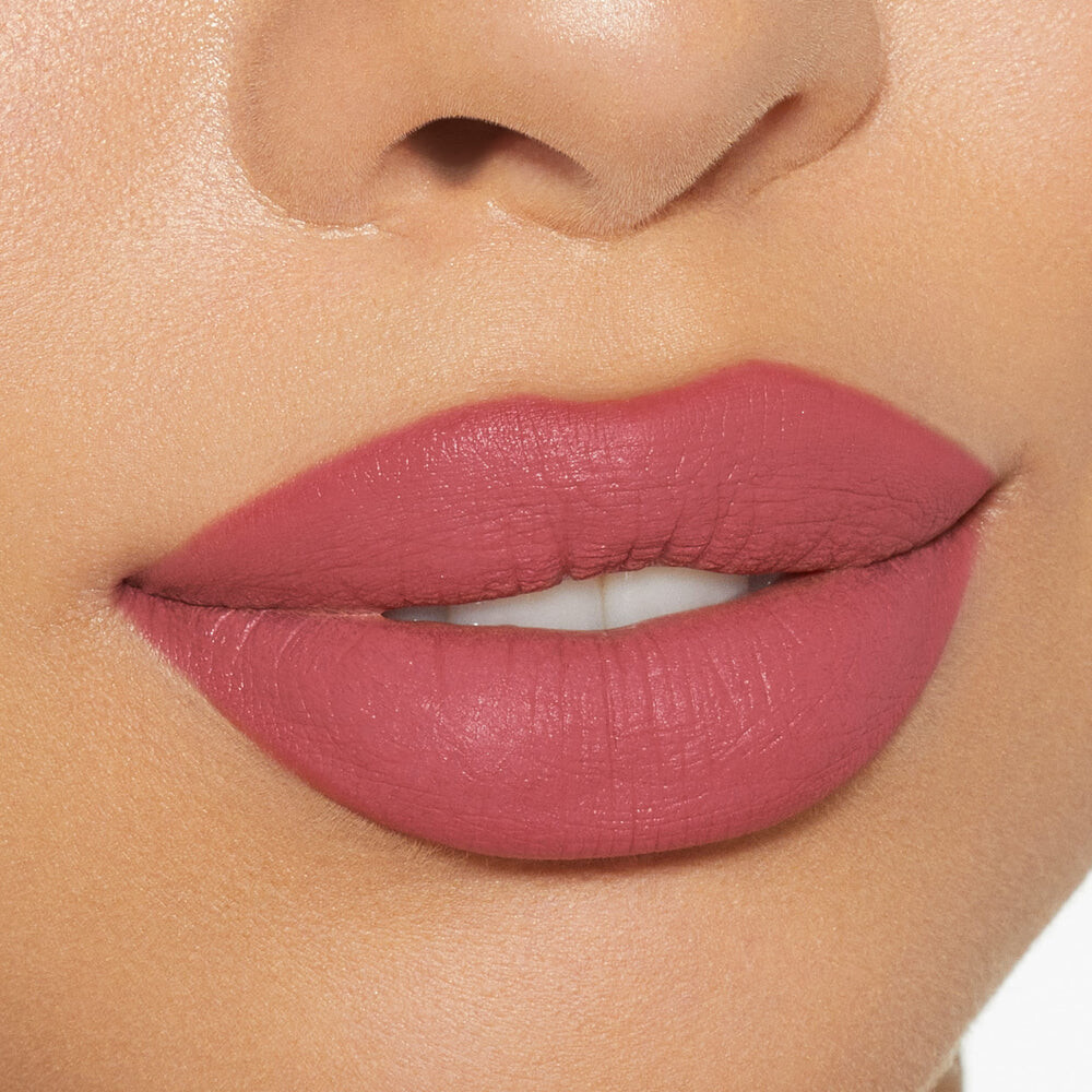 

Жидкая помада Kylie Cosmetics Lip Blush, soft coral red/i'm blushing