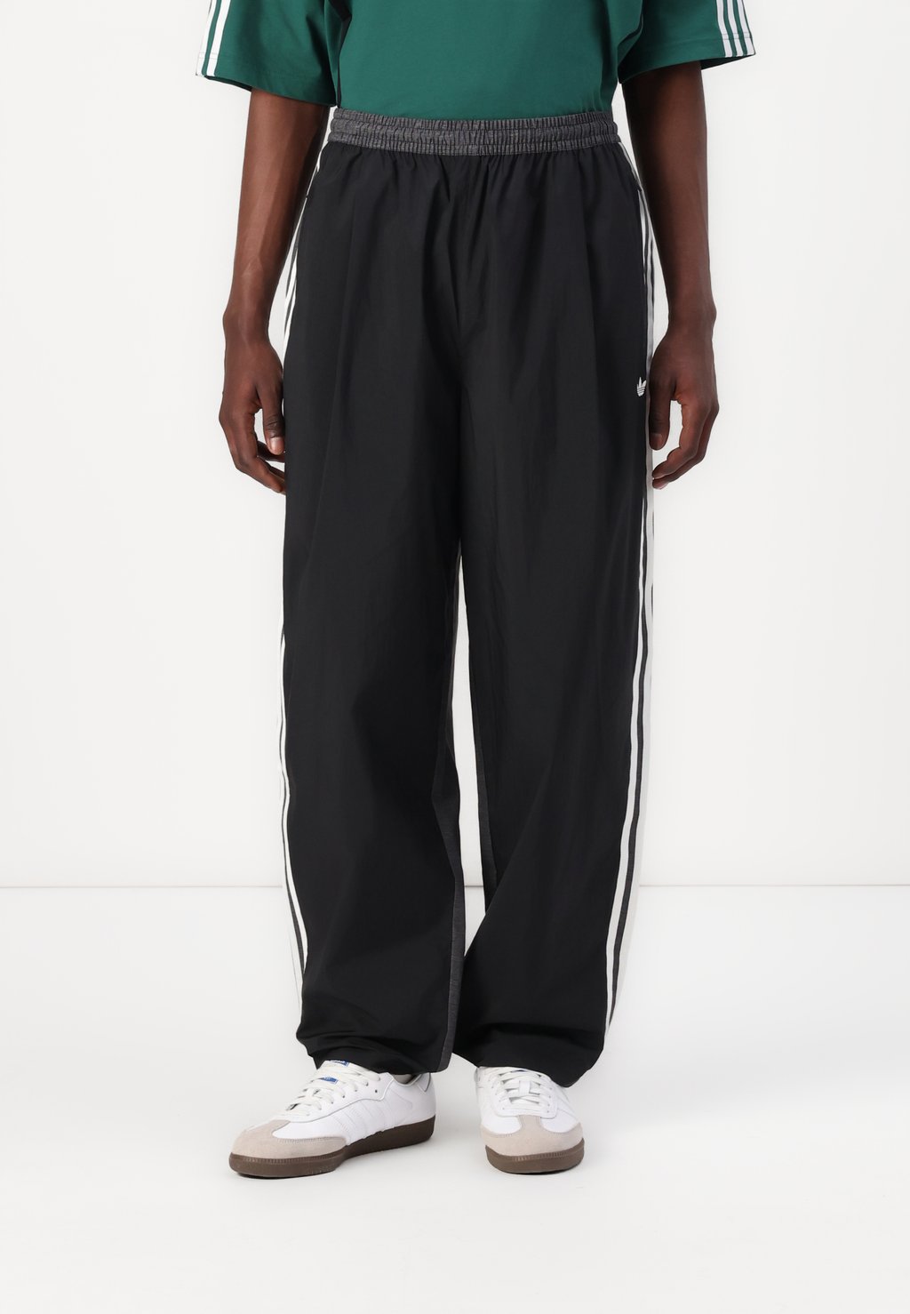 

Спортивные брюки UNISEX adidas Originals, черный