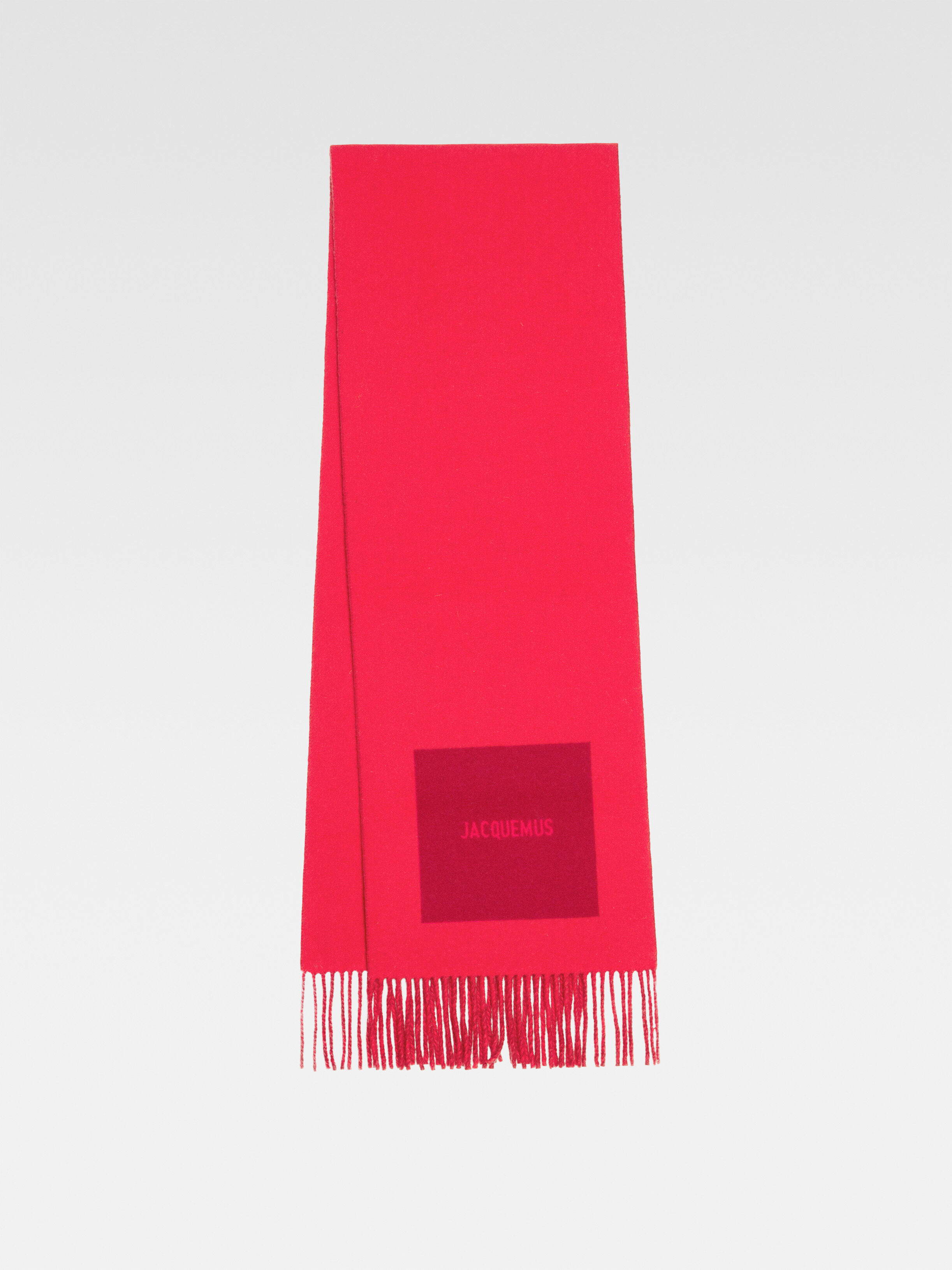 

Шарф с жаккардовым логотипом JACQUEMUS The Rond Carré scarf, цвет Multi-Red